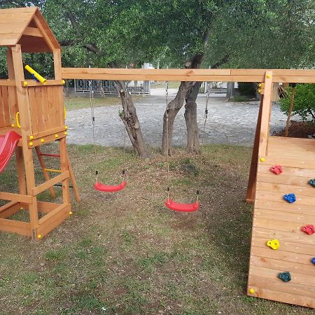 Apartmani Zoric Vodice Exteriör bild