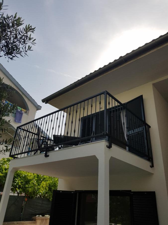 Apartmani Zoric Vodice Rum bild