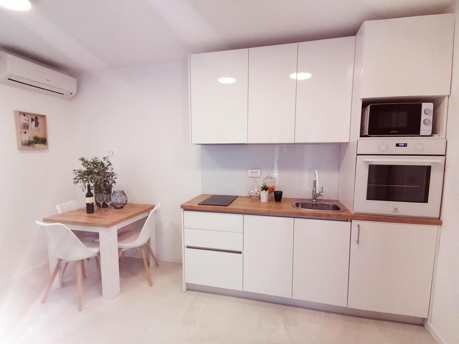 Apartmani Zoric Vodice Rum bild