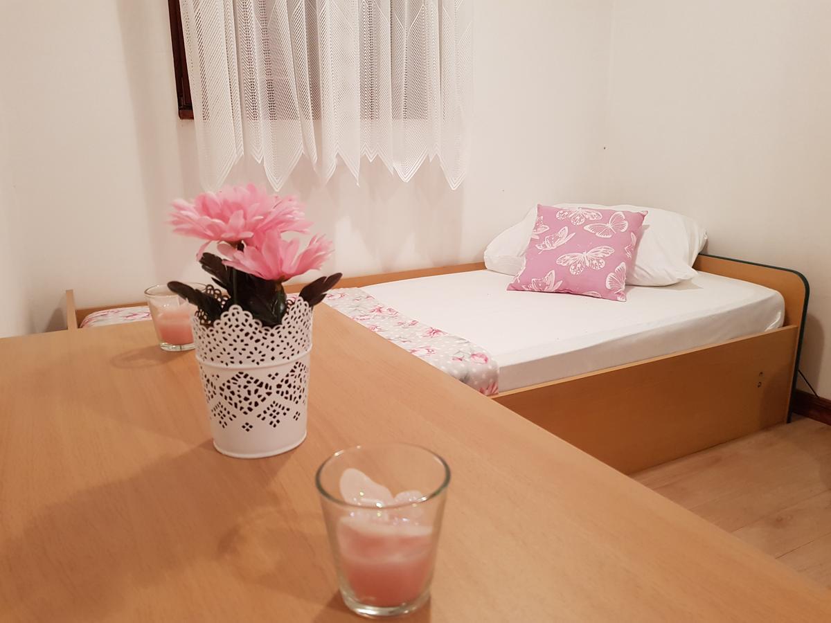 Apartmani Zoric Vodice Exteriör bild