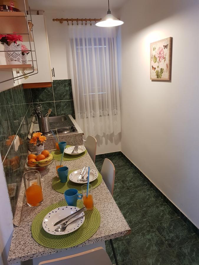 Apartmani Zoric Vodice Exteriör bild