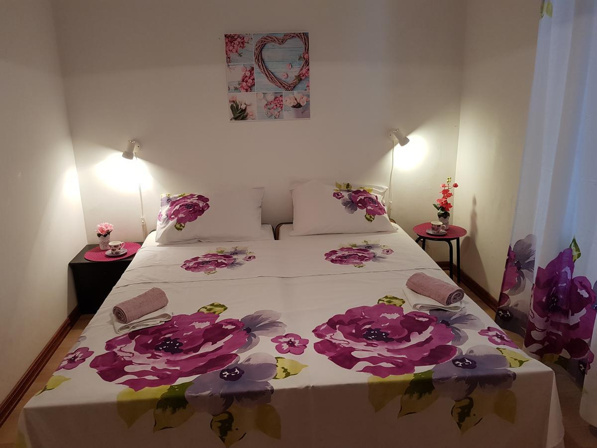 Apartmani Zoric Vodice Exteriör bild