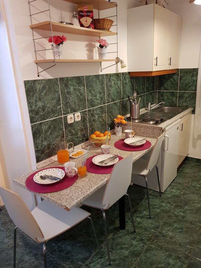Apartmani Zoric Vodice Exteriör bild