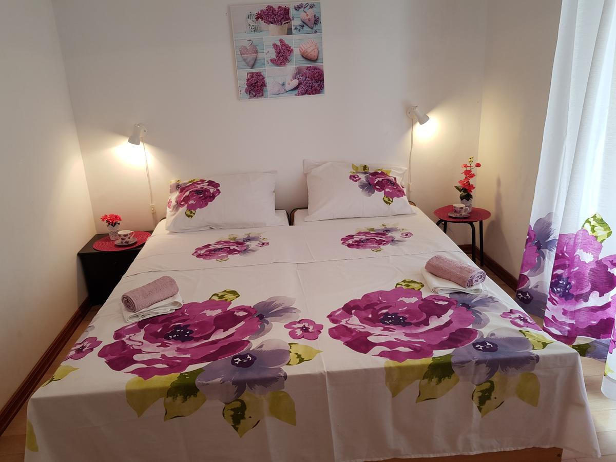 Apartmani Zoric Vodice Exteriör bild
